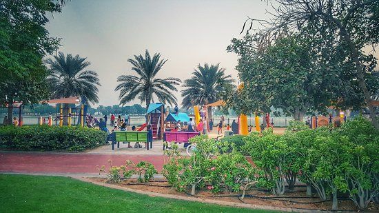 Al Barsha Göl Parkı